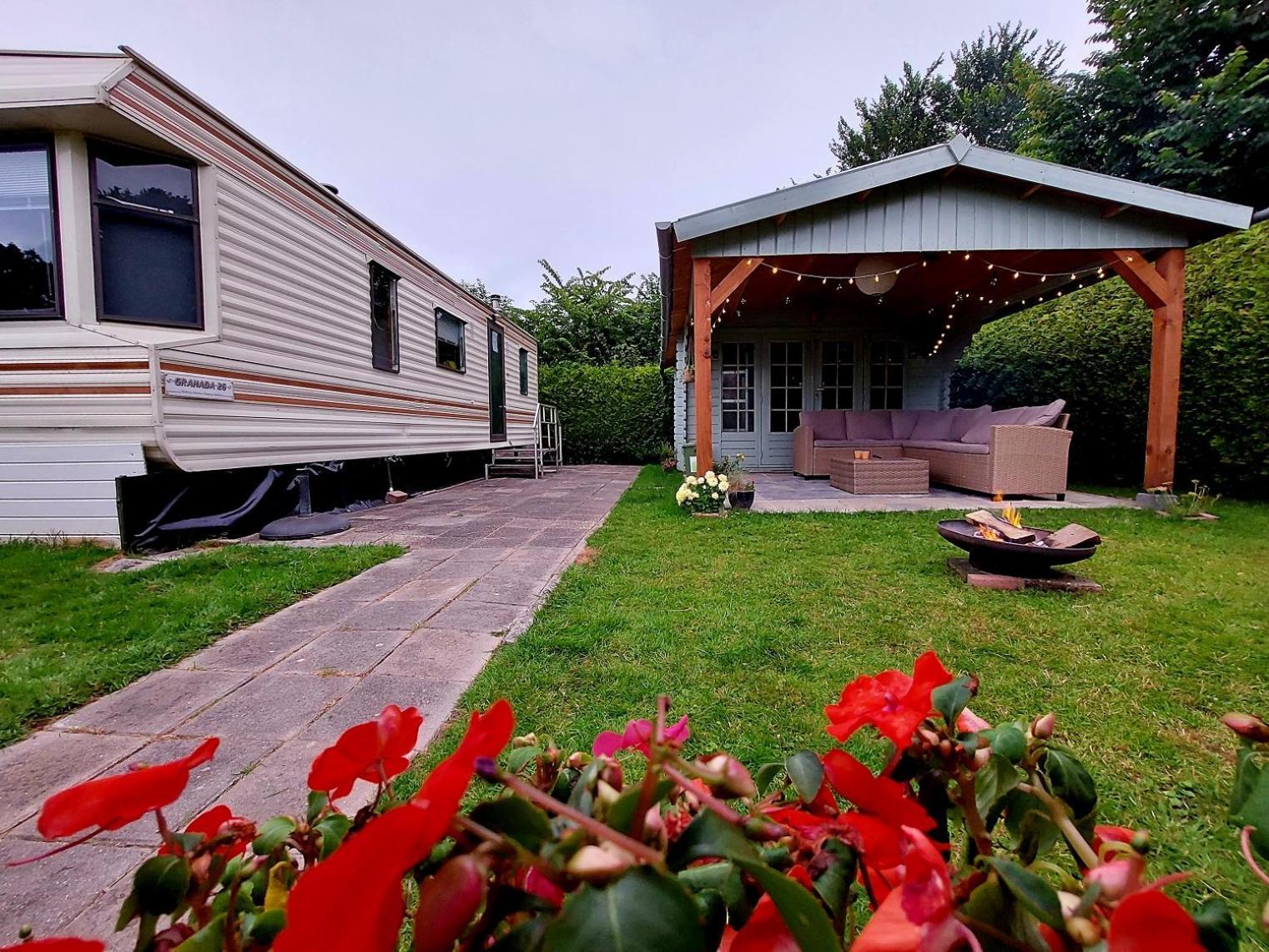 Familychalet De Schaapskooi, 6-Persons, Big Private Garden, Dogs Aloud Hotel Westergeest Buitenkant foto